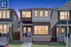 30 Evanscrest Rise NW  Calgary, AB T3P 0R7