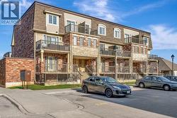236 RACHEL Crescent Unit# E  Kitchener, ON N2R 0E1