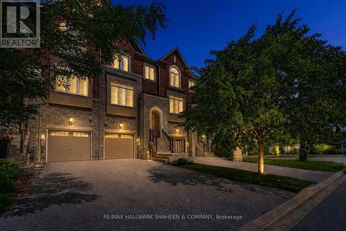 211 APPLETON COURT  Newmarket, ON L3Y 0B8