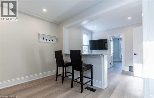 66 Queen Street W, Cambridge, ON 