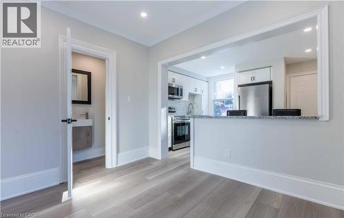66 Queen Street W, Cambridge, ON 