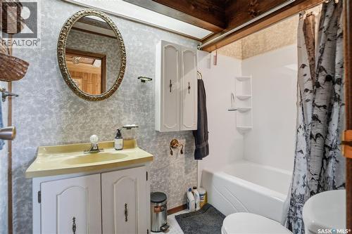 205 Bay Drive W, Christopher Lake, SK - Indoor Photo Showing Bathroom