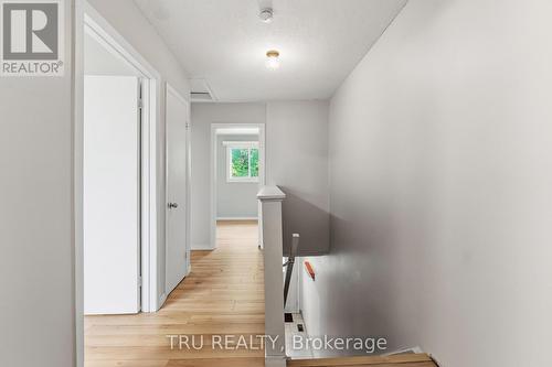 950 Meadowlands Drive, Ottawa, ON 
