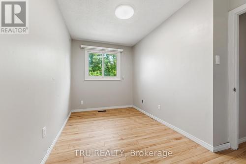 950 Meadowlands Drive, Ottawa, ON 