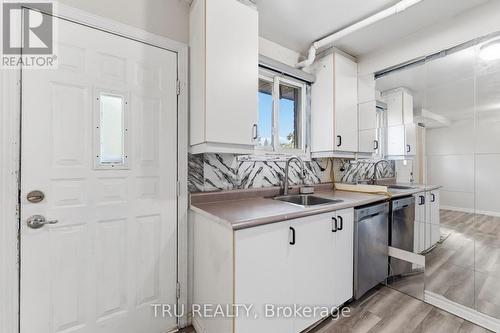 950 Meadowlands Drive, Ottawa, ON 