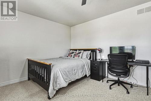 20 Degrow Crescent, Hamilton, ON 