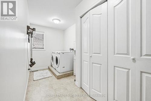 20 Degrow Crescent, Hamilton, ON 