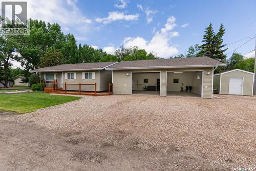 111 4Th Avenue, Coleville, SK - Outdoor