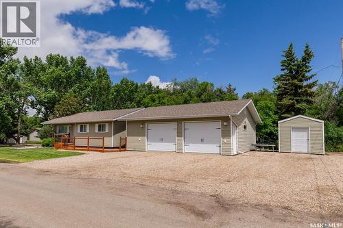 111 4Th Avenue, Coleville, SK - Outdoor