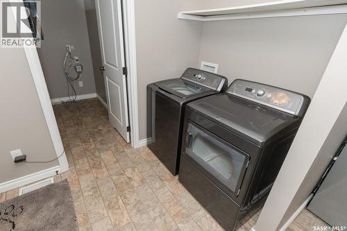 111 4Th Avenue, Coleville, SK - Indoor Photo Showing Laundry Room