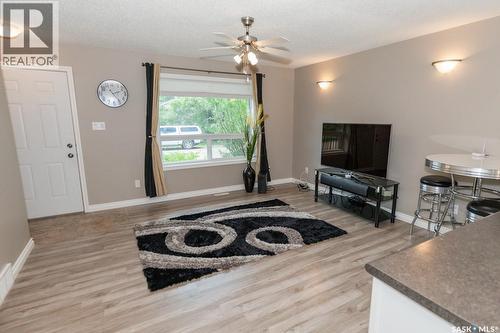 111 4Th Avenue, Coleville, SK - Indoor Photo Showing Living Room