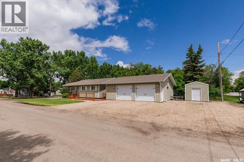 111 4Th Avenue, Coleville, SK - Outdoor
