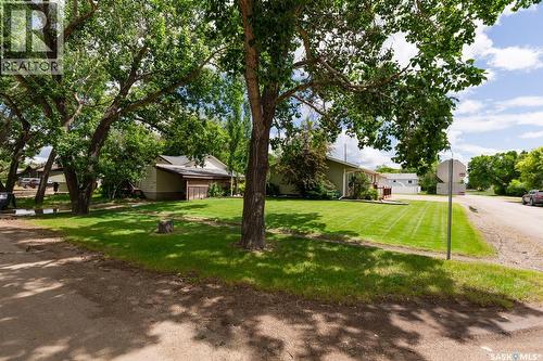 111 4Th Avenue, Coleville, SK - Outdoor