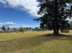 3824 Ross Ave Royston, BC V0R 2V0