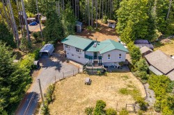 4530 Thompson Clarke Dr EASTBowser, BC V0R 1G0