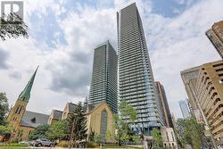 3006 - 65 ST MARY STREET  Toronto, ON M5S 0A6