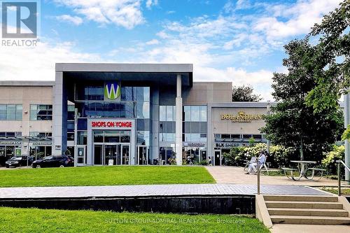 2703 - 7171 Yonge Street, Markham, ON 