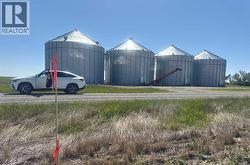 4;27;12;1;SE Highway #2  Claresholm, AB T0L 0T0