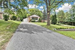 49 BAYVIEW PARKWAY  Newmarket, ON L3Y 3W2