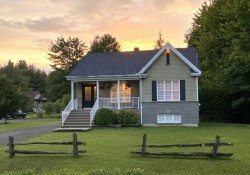 70 Rue des Cuivres  Saint-Colomban, QC J5K 0B5