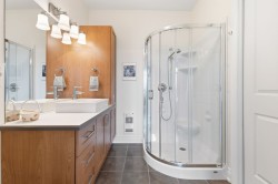 Master Bathroom - 