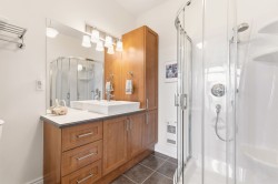 Master Bathroom - 