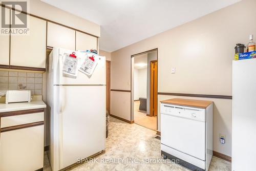 28 Lampman Crescent, Thorold, ON 
