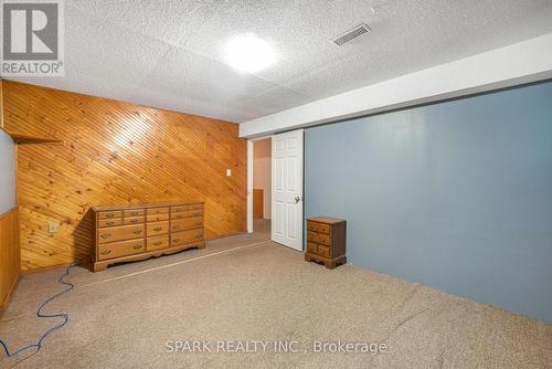 28 Lampman Crescent, Thorold, ON 