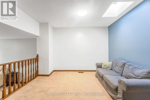 28 Lampman Crescent, Thorold, ON 