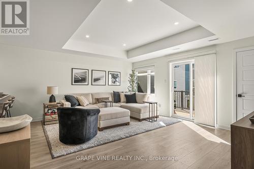 369 Olivenite Private, Ottawa, ON - Indoor Photo Showing Other Room