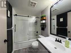 Bathroom 2 - 