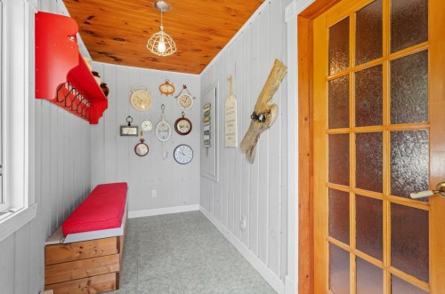Hall d'entrée/Vestibule - 1423 Ch. De La Vallée-Bleue, Val-David, QC 