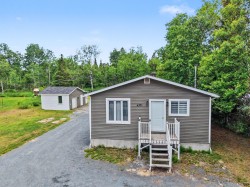 4371 Rue Saguenay  Rouyn-Noranda, QC J9Y 0B1