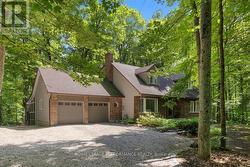 1250 ROYAL MAPLE DRIVE  Ottawa, ON K4C 1B5