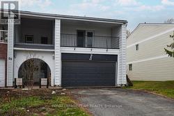87 GRADY CRESCENT  Ottawa, ON K2H 5S2
