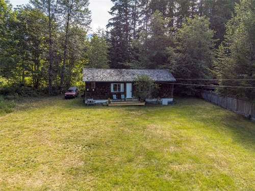 706 Delta Dr, Sayward, BC 