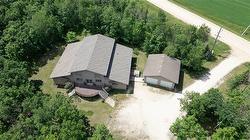 387 &-385 EARL GREY RD  Winnipeg, MB R1A 3Y2