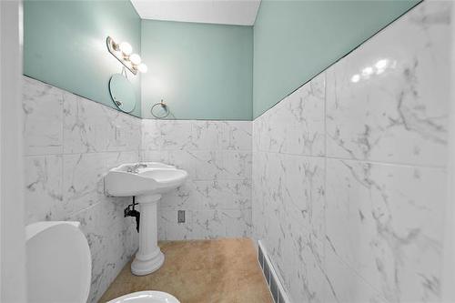 387 &-385 Earl Grey Rd, Winnipeg, MB 