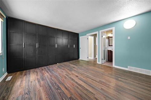 387 &-385 Earl Grey Rd, Winnipeg, MB 