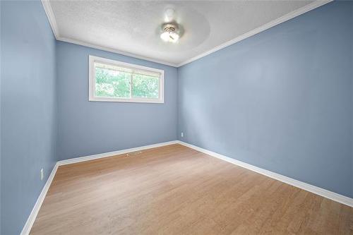 387 &-385 Earl Grey Rd, Winnipeg, MB 