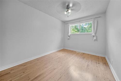 387 &-385 Earl Grey Rd, Winnipeg, MB 