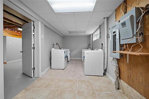 387 &-385 Earl Grey Rd, Winnipeg, MB 