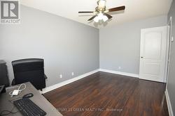 Bedroom 1 - 