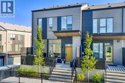 322 Sovereign Common SW  Calgary, AB T3C 3Y3