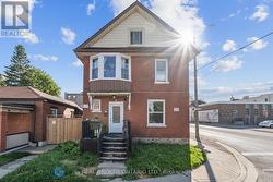 #01 (MAIN & BASEMENT) - 134 CELINA STREET  Oshawa, ON L1H 4N5
