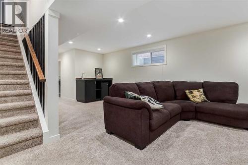 310 8 Avenue Ne, Calgary, AB 