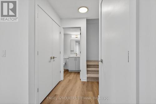 100 Stardust Private, Ottawa, ON 