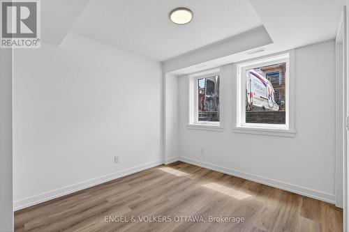 100 Stardust Private, Ottawa, ON 