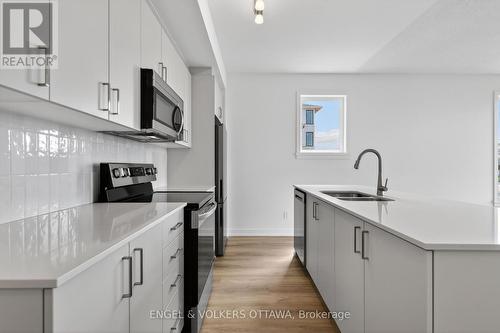 100 Stardust Private, Ottawa, ON 