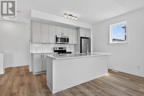 100 Stardust Private, Ottawa, ON 
